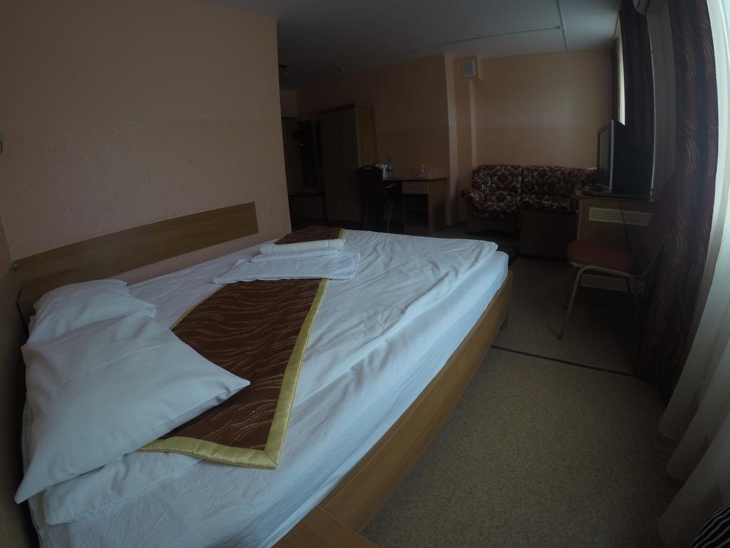 Kurmet Hotel Uralsk Værelse billede