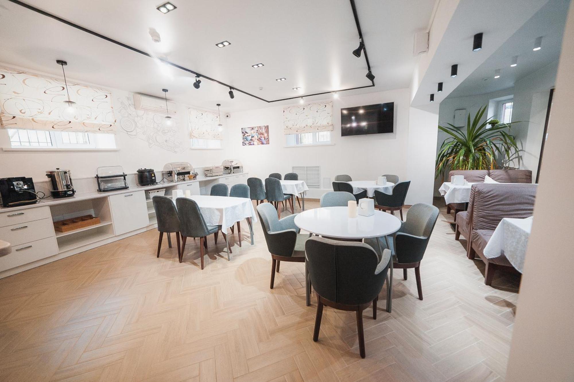 Kurmet Hotel Uralsk Eksteriør billede