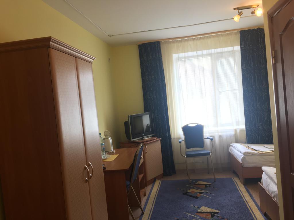 Kurmet Hotel Uralsk Eksteriør billede